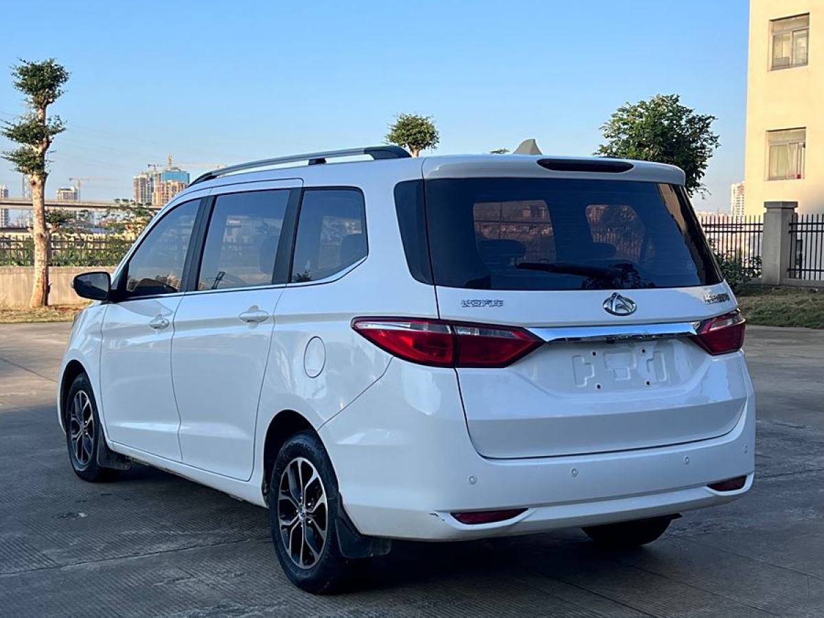 長(zhǎng)安歐尚 A600  2016款 1.5L 手動(dòng)豪華型7座圖片