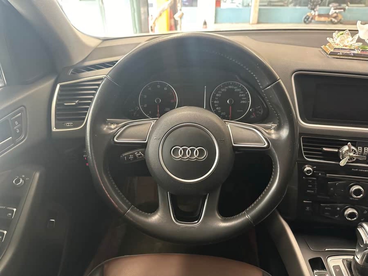 奧迪 奧迪Q5  2017款 40 TFSI 進(jìn)取型圖片