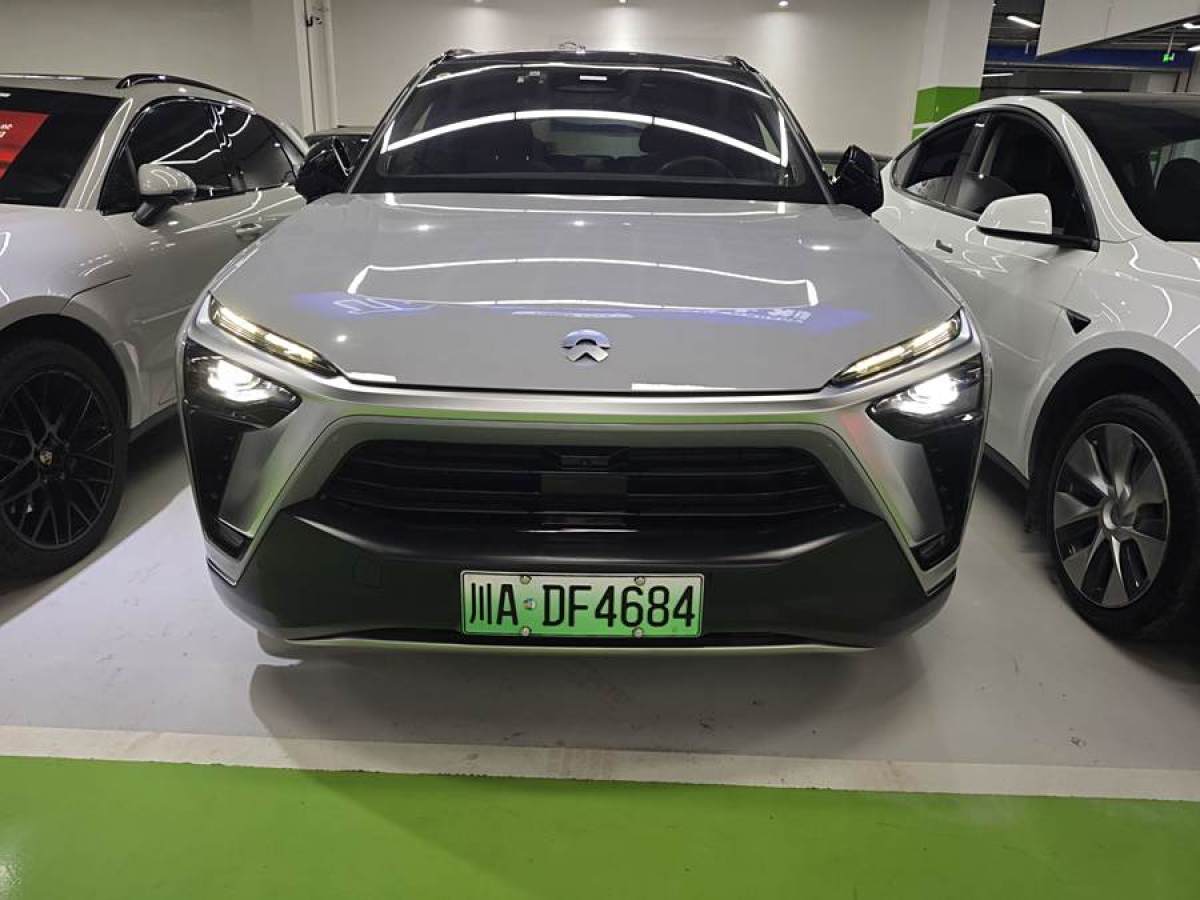 蔚來 ES8  2020款 580KM 基準(zhǔn)版 六座版圖片