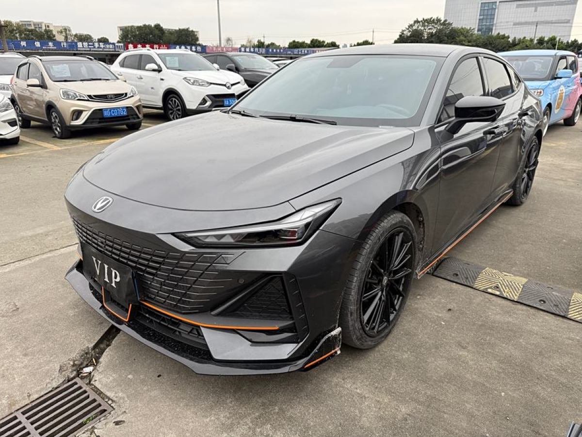 長(zhǎng)安 長(zhǎng)安UNI-V  2023款 1.5T 運(yùn)動(dòng)版圖片