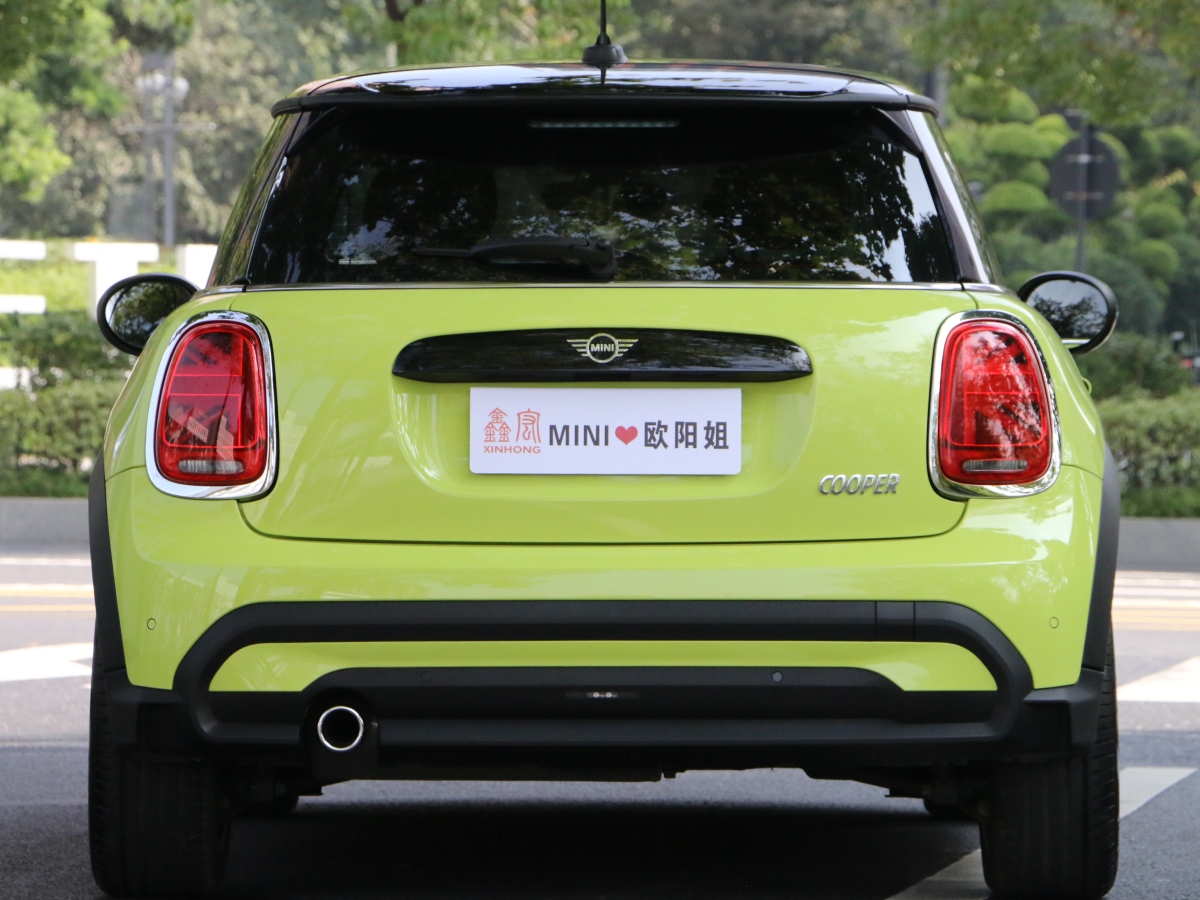 MINI MINI  2022款 改款 1.5T COOPER 艺术家图片