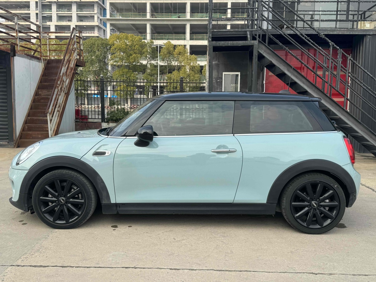 MINI MINI  2017款 1.5T COOPER 加勒比藍限量版圖片