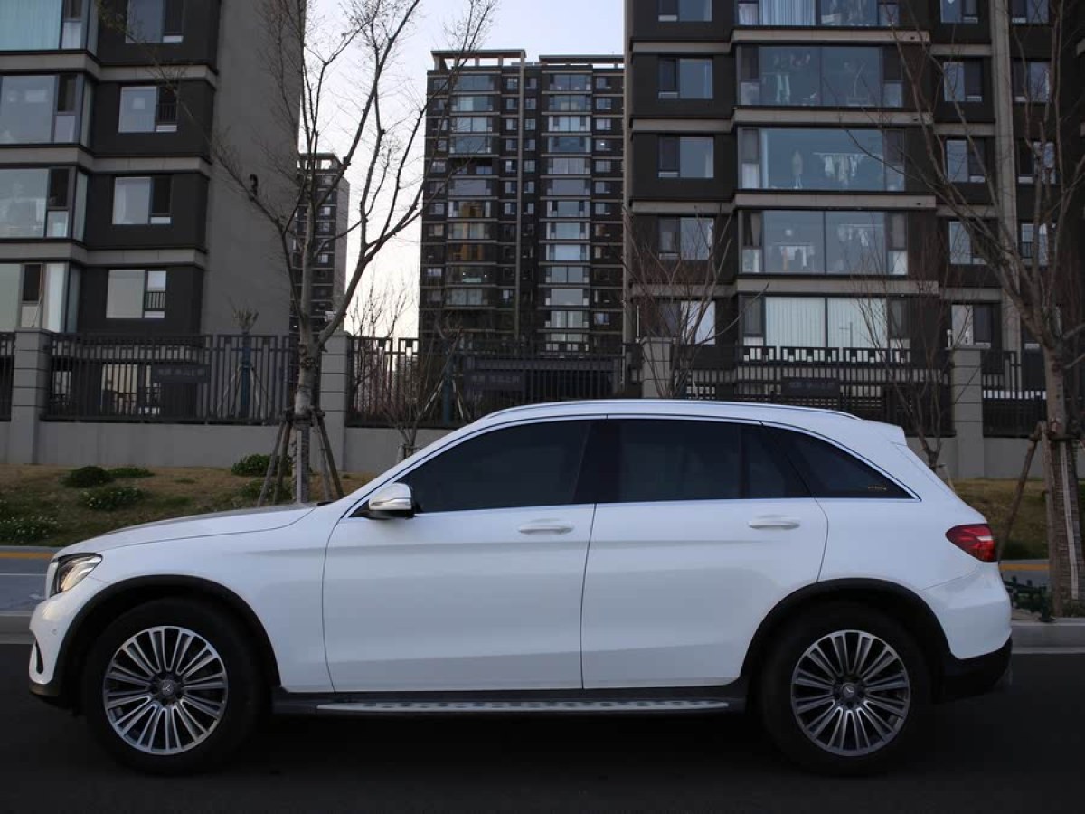 2017年3月奔馳 奔馳GLC  2017款 GLC 200 4MATIC