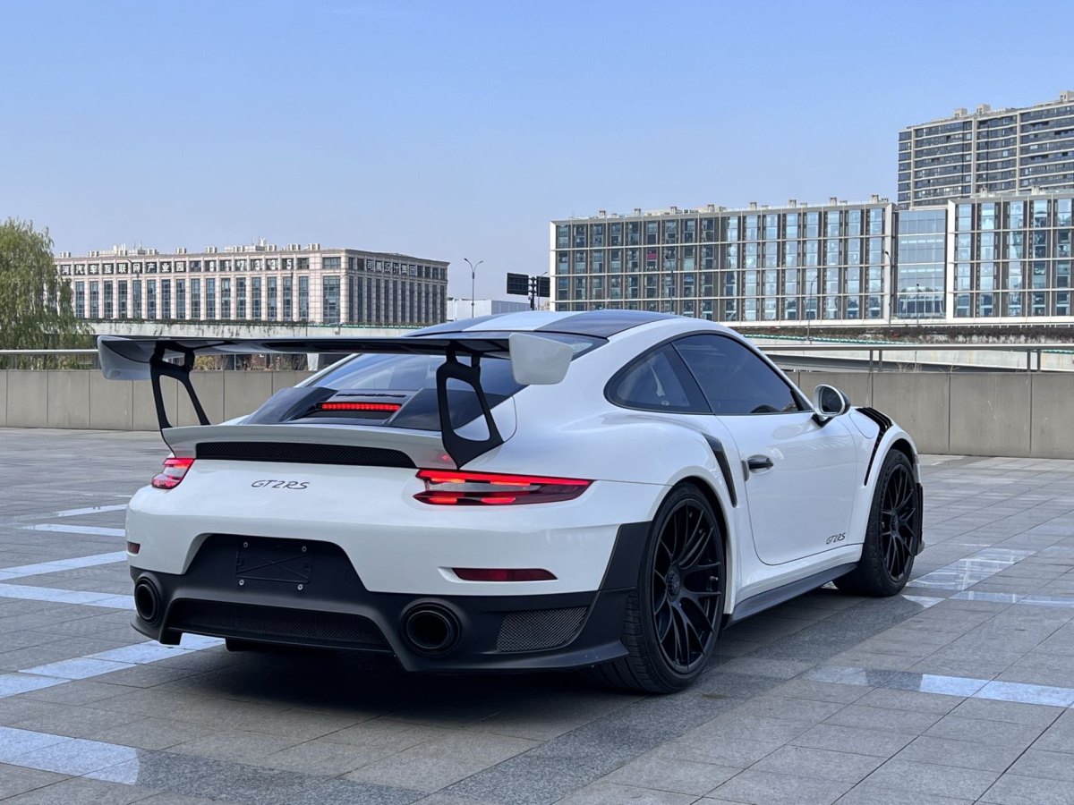 保時(shí)捷 911  2018款 GT2 RS 3.8T圖片