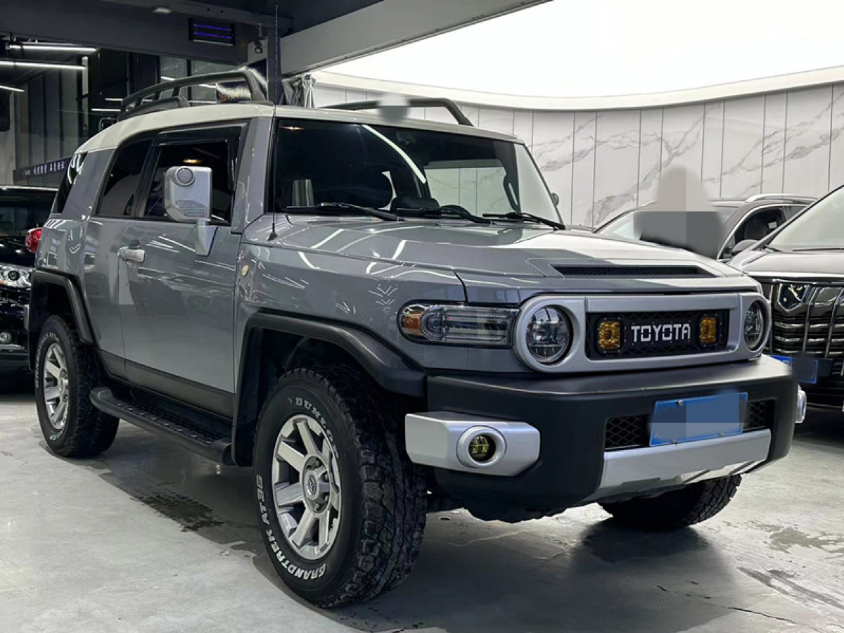 2017年9月丰田 FJ 酷路泽  2007款 4.0L