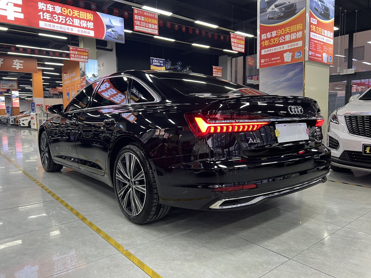 奧迪 奧迪A6L  2023款 改款 45 TFSI quattro 臻選致雅型圖片