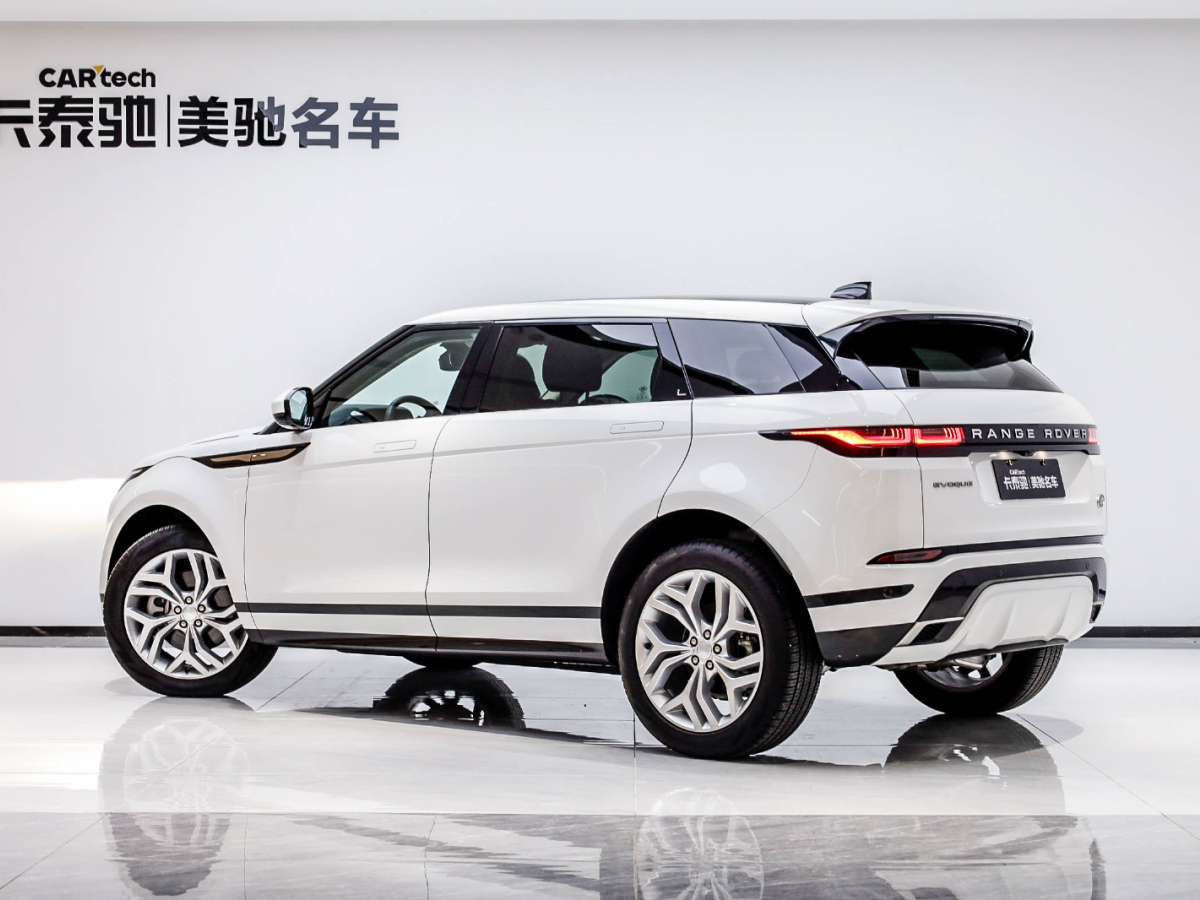 路虎 揽胜极光 2022款 极光L 200PS R-Dynamic Standard 精英版图片