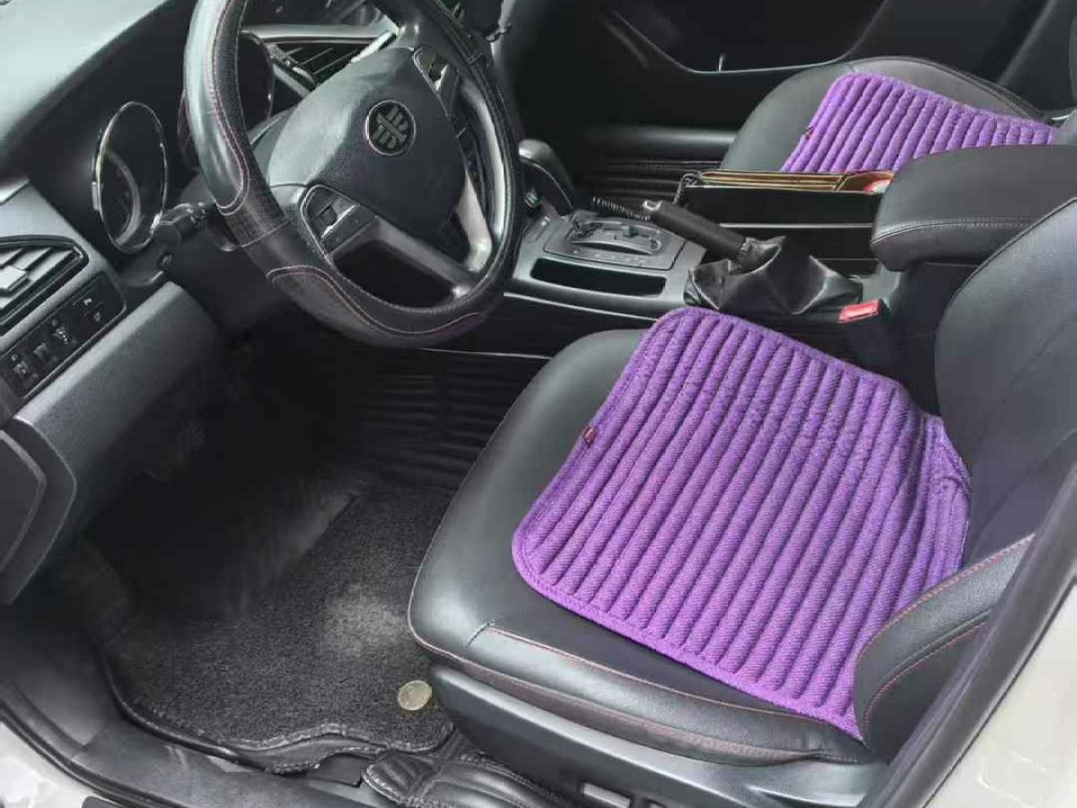 奔騰 B70  2015款 1.8T 自動(dòng)精英型圖片