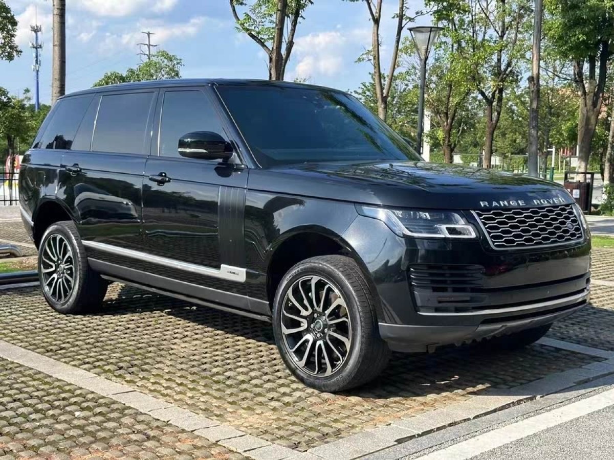 路虎 攬勝  2018款 3.0 V6 SC Vogue 傳世加長版圖片