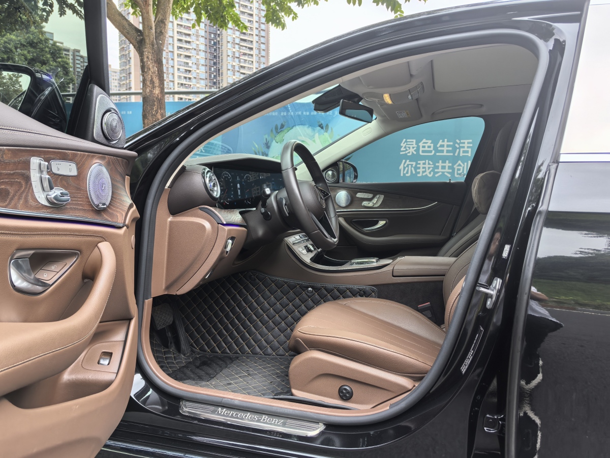 奔馳 奔馳E級(jí)  2023款 改款 E 300 L 豪華型圖片