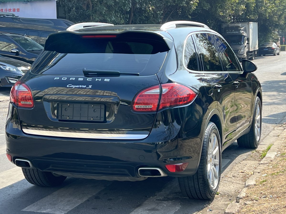 2011年12月保時(shí)捷 Cayenne  2011款 Cayenne S 4.8L