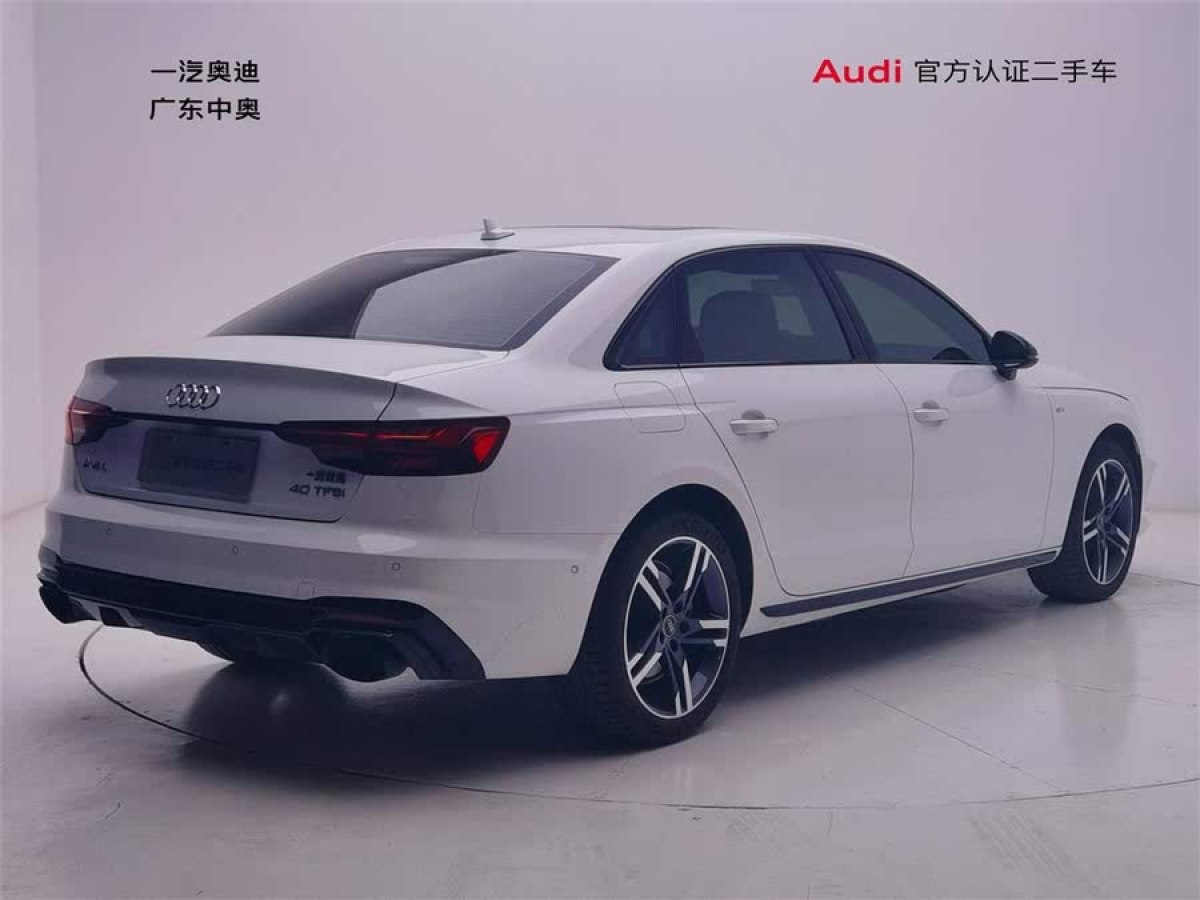 奧迪 奧迪A4L  2022款 40 TFSI 豪華動感型圖片
