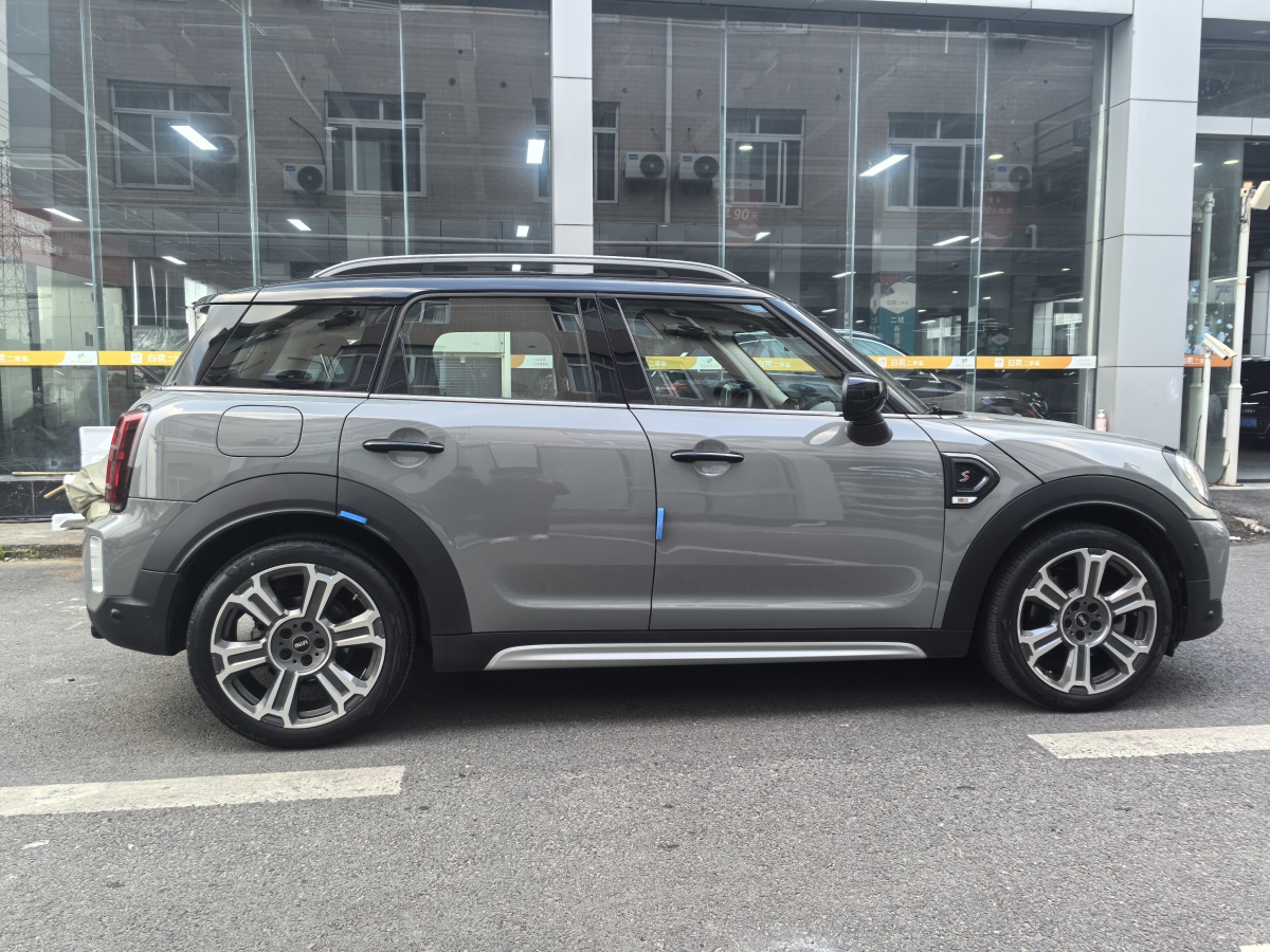 MINI COUNTRYMAN  2023款 改款 2.0T COOPER S ALL4 鑒賞家圖片