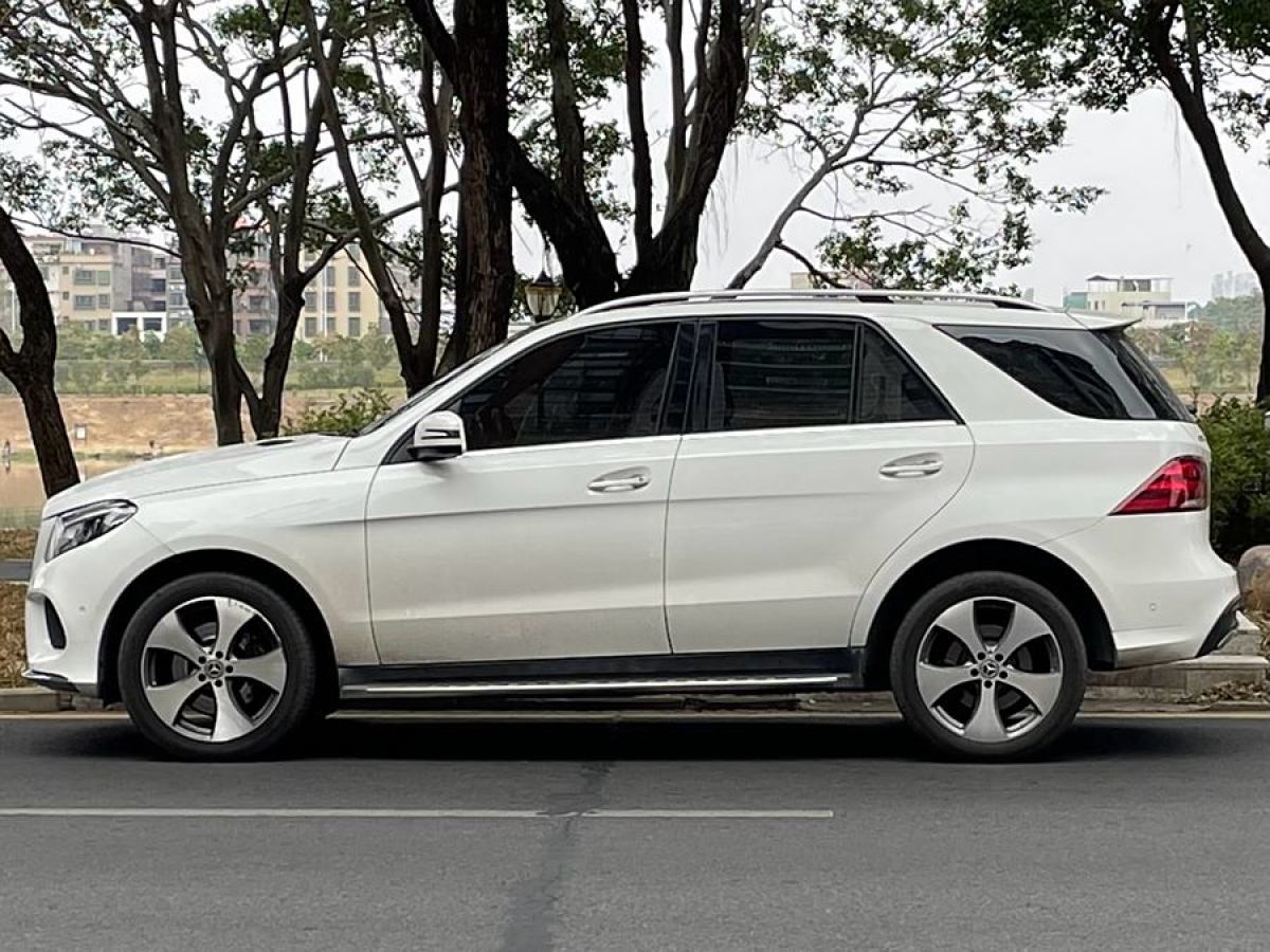 奔馳 奔馳GLE  2018款 GLE 320 4MATIC 豪華型臻藏版圖片