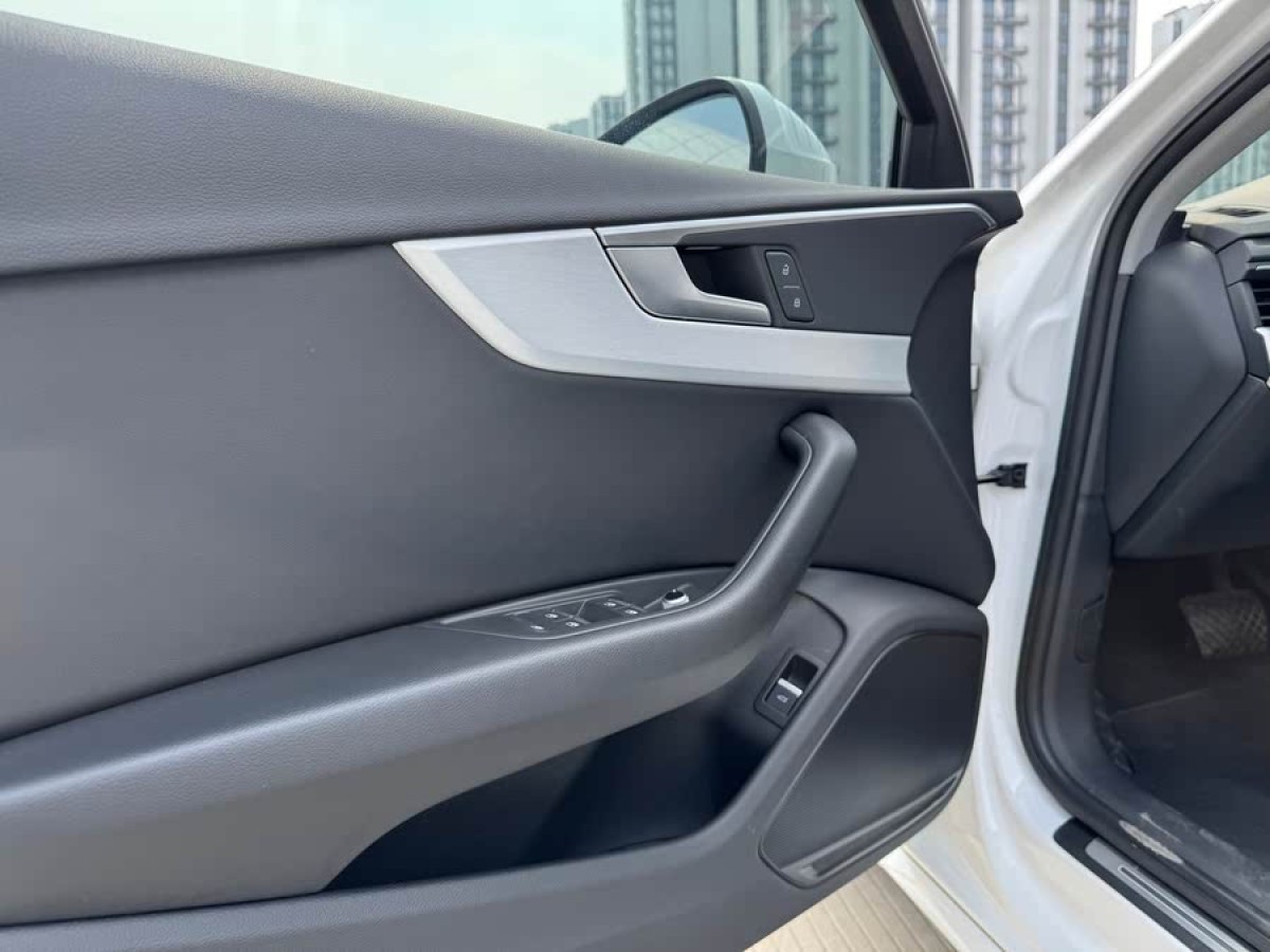 奧迪 奧迪A4L  2020款 40 TFSI 時(shí)尚動(dòng)感型圖片