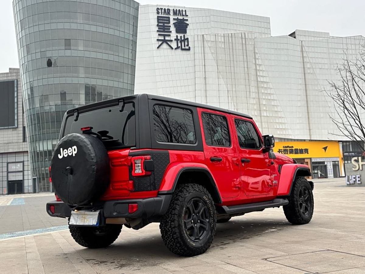 Jeep 牧馬人  2019款 2.0T Sahara 四門版 國VI圖片