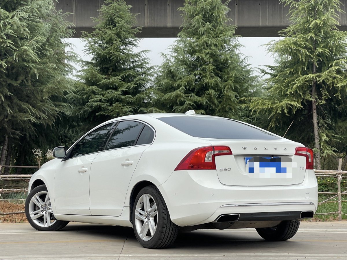 沃爾沃 S60  2015款 L 2.0T T5 智馭版圖片