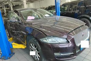 XJ 捷豹 XJL 3.0 SC 兩驅(qū)全景商務(wù)版