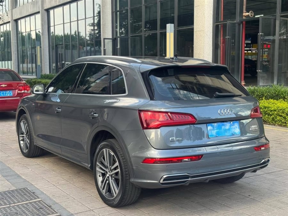 奧迪 奧迪Q5L  2020款 改款 40 TFSI 榮享時(shí)尚型圖片