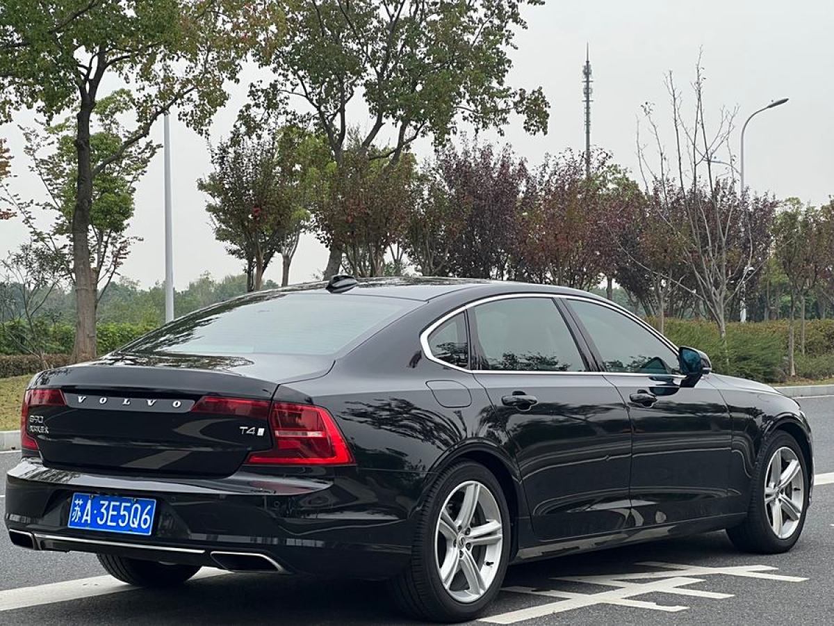 沃爾沃 S90  2018款 T4 智遠版圖片