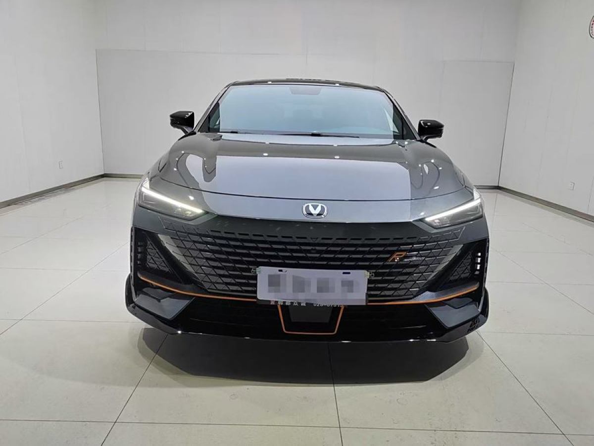 長安 長安UNI-V  2022款 1.5T 運動版圖片