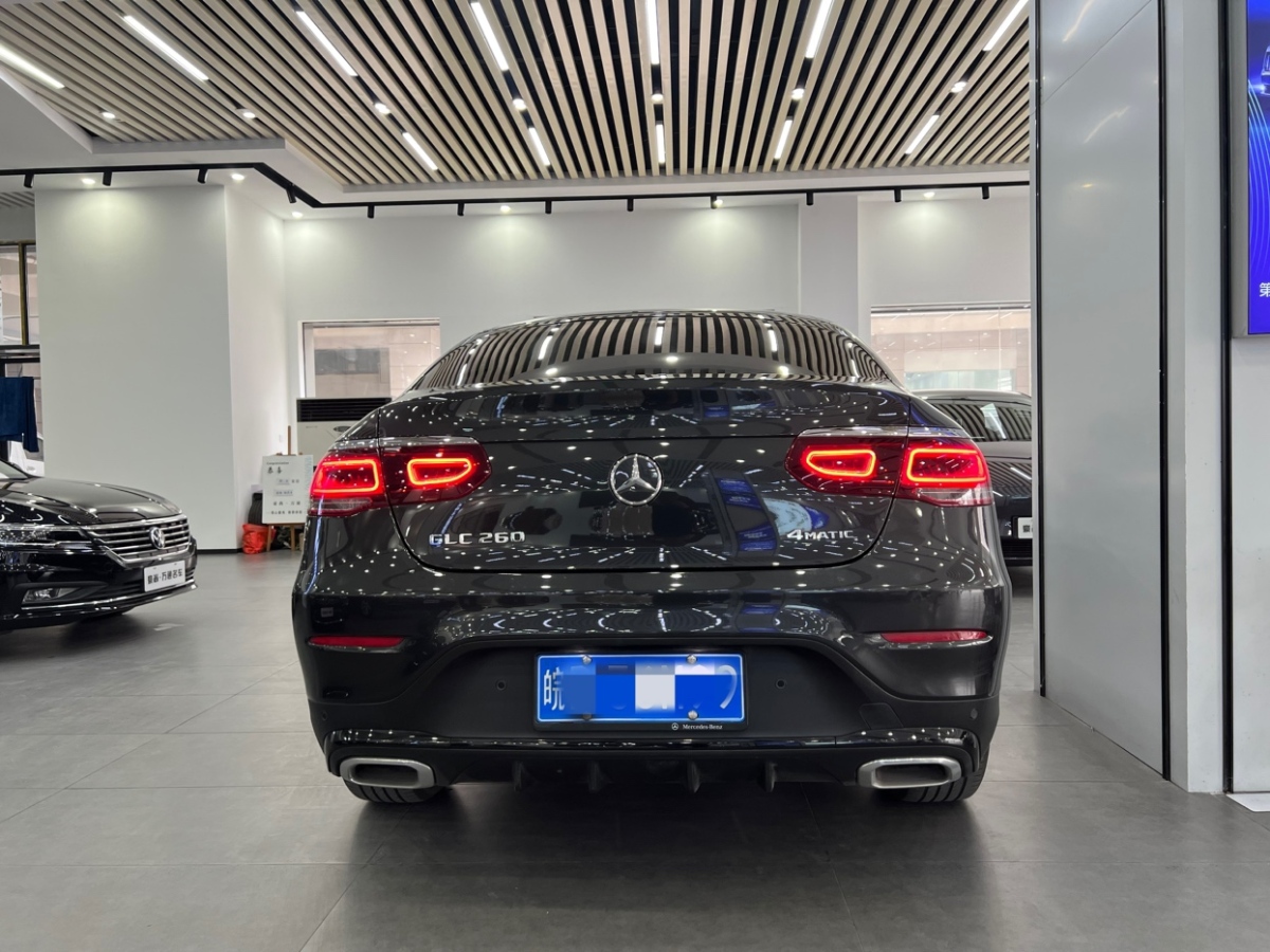 奔馳 奔馳GLC  2023款 GLC 260 4MATIC 轎跑SUV圖片