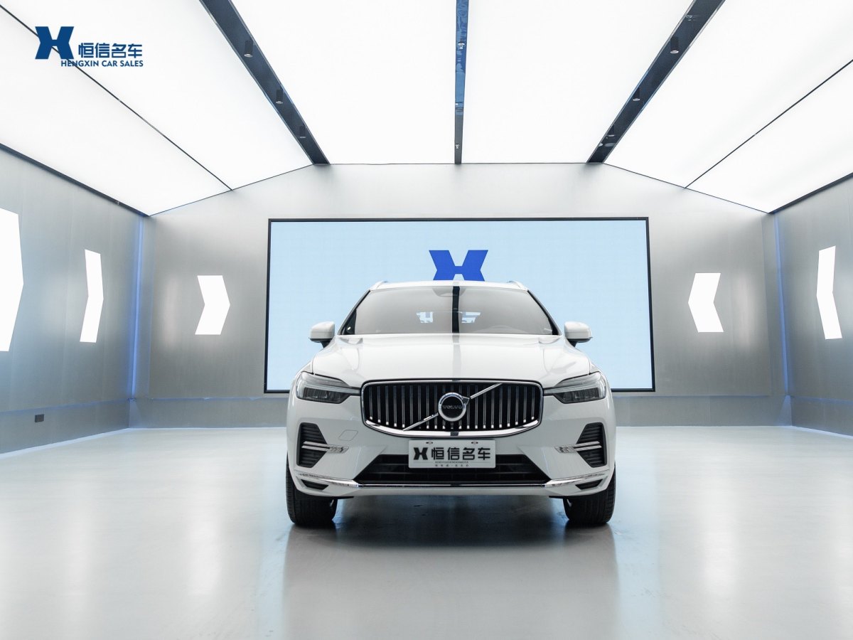 沃爾沃 XC60  2023款 B5 四驅(qū)智遠(yuǎn)豪華版圖片