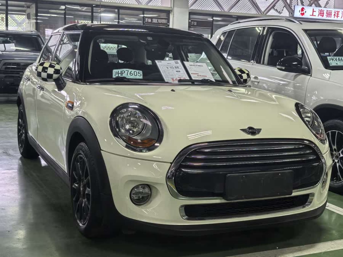 MINI MINI  2017款 1.5T COOPER 冰藍色限量版 五門版圖片