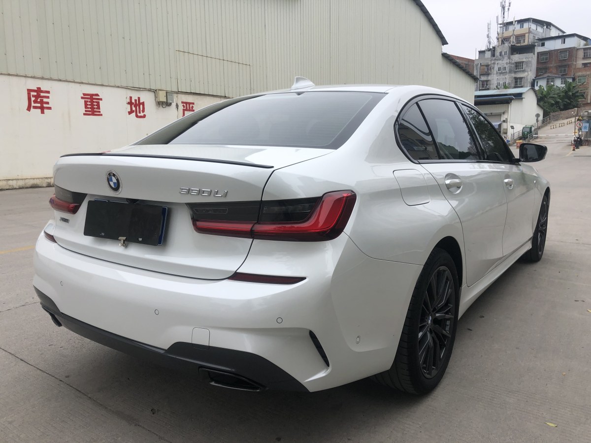 宝马 宝马3系 2020款 330li xdrive m运动曜夜套装图片