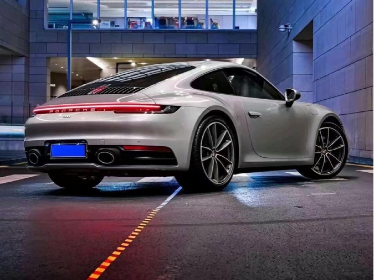 保時(shí)捷 911  2023款 Carrera 3.0T圖片