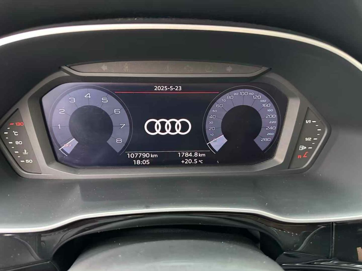 奧迪 奧迪Q3  2019款  35 TFSI 時尚動感型圖片