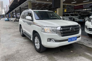 蘭德酷路澤 豐田 4.0L V6 中東低配版