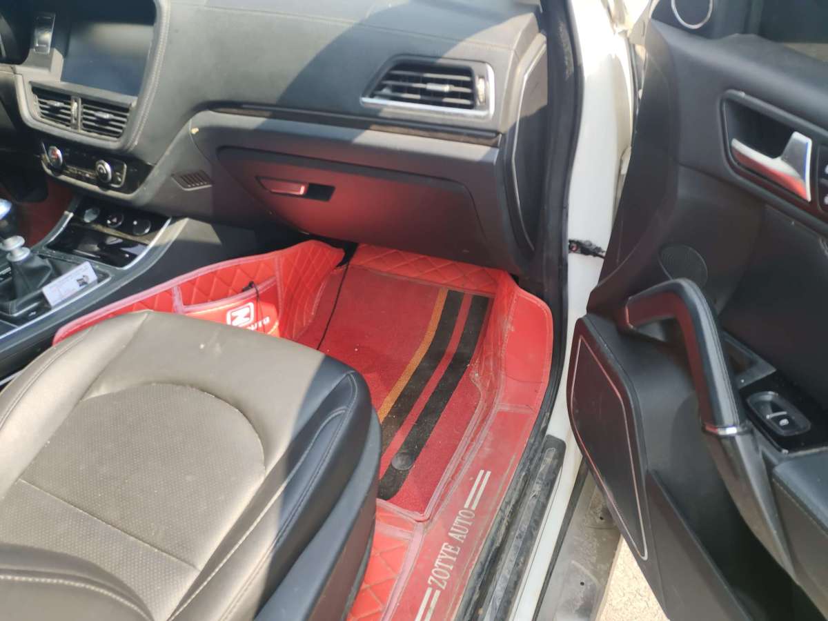 眾泰 T600  2016款 1.5T 手動精英型圖片