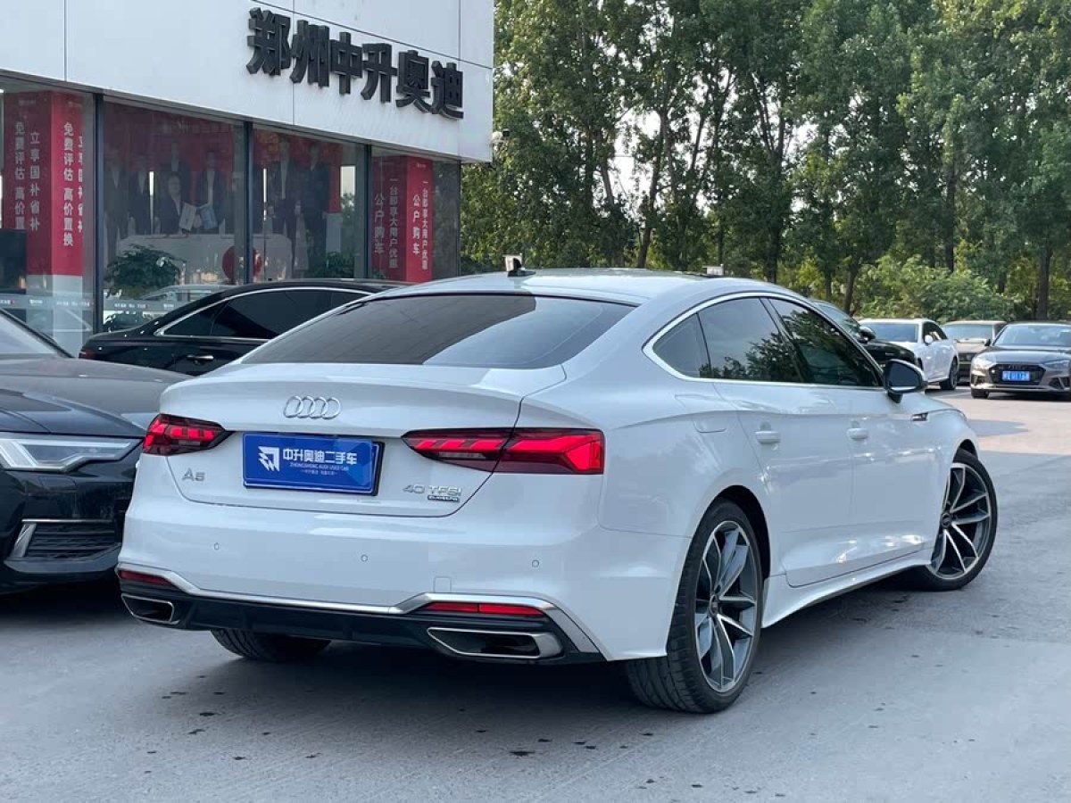 奧迪 奧迪A5  2023款 Sportback 40 TFSI quattro 豪華動感型圖片