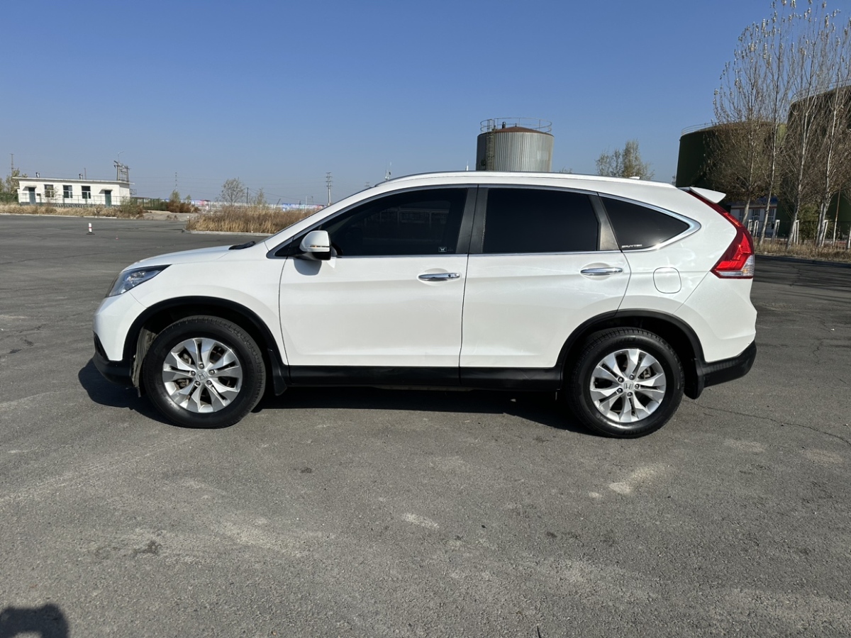 2013年7月本田 CR-V  2012款 2.4L 四驅(qū)豪華版