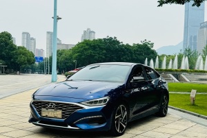 菲斯塔 現(xiàn)代 280TGDi 智享版 國VI