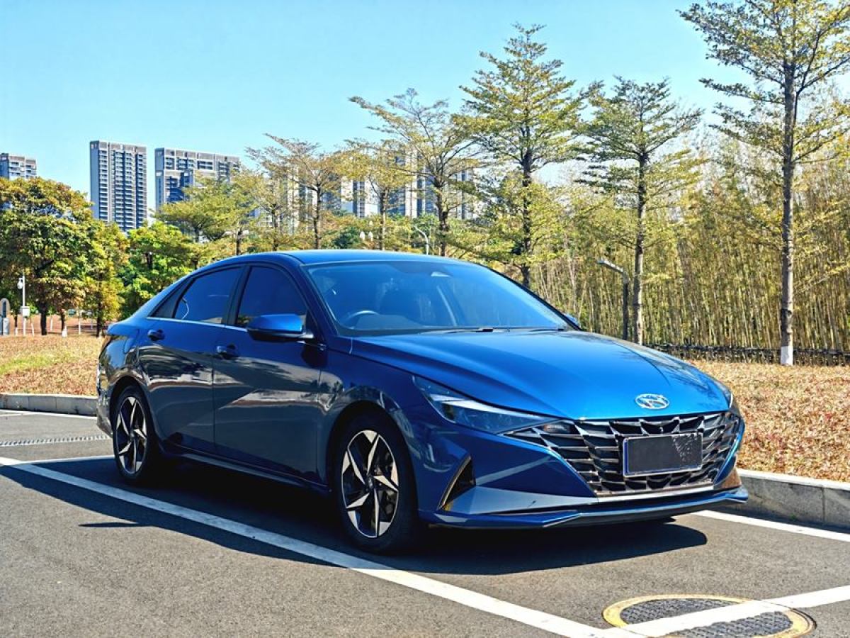 現(xiàn)代 伊蘭特  2021款 1.5L LUX尊貴版圖片