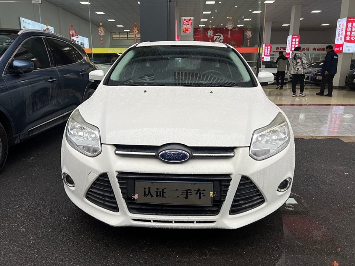 福特 ?？怂? 2012款 兩廂 1.6L 自動(dòng)風(fēng)尚型圖片