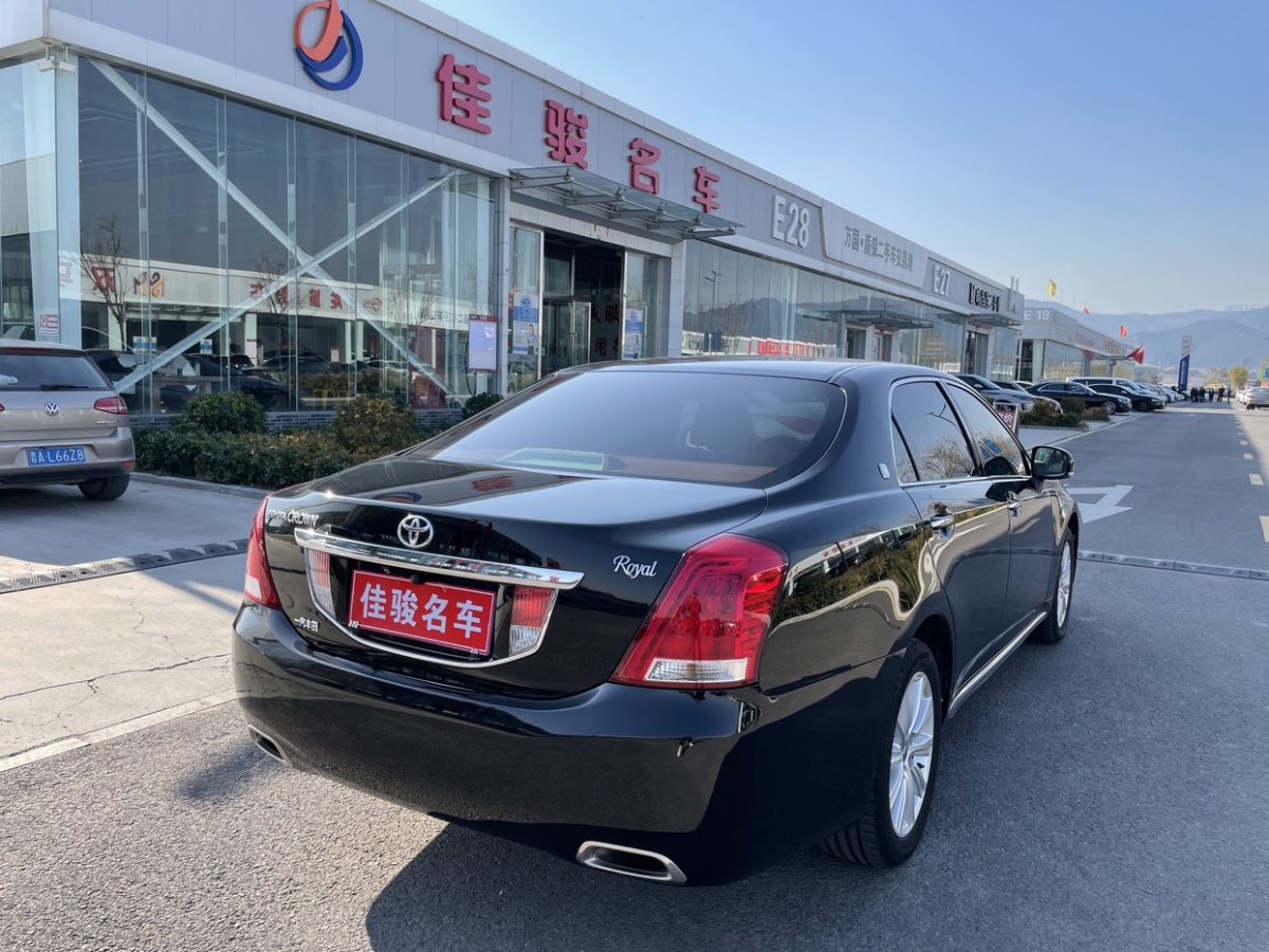 豐田 皇冠  2011款 2.5L Royal 真皮天窗特別版圖片