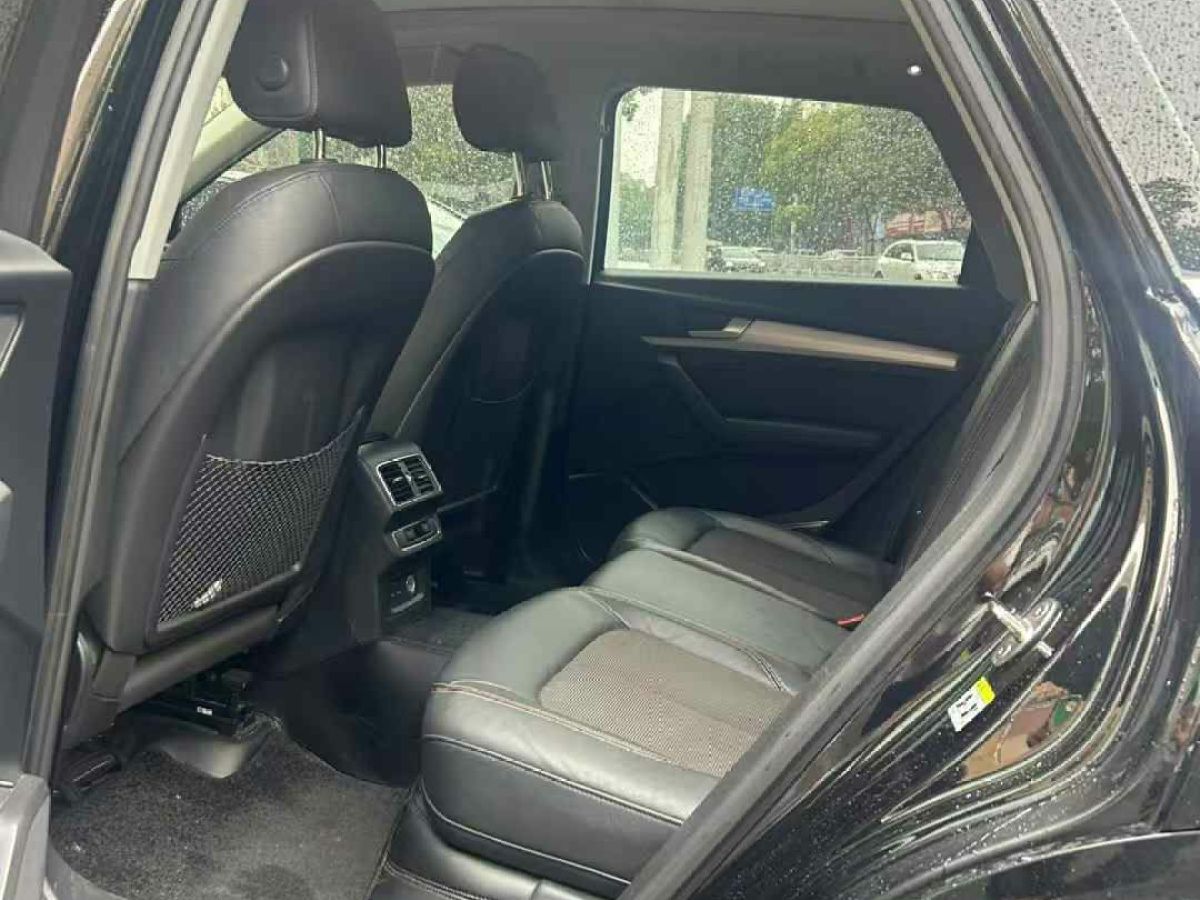 奧迪 奧迪Q3  2019款  35 TFSI 時尚動感型圖片