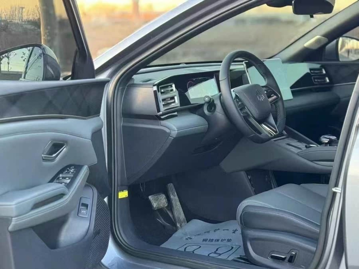 比亞迪 秦L  2024款 DM-i 80KM超越型圖片