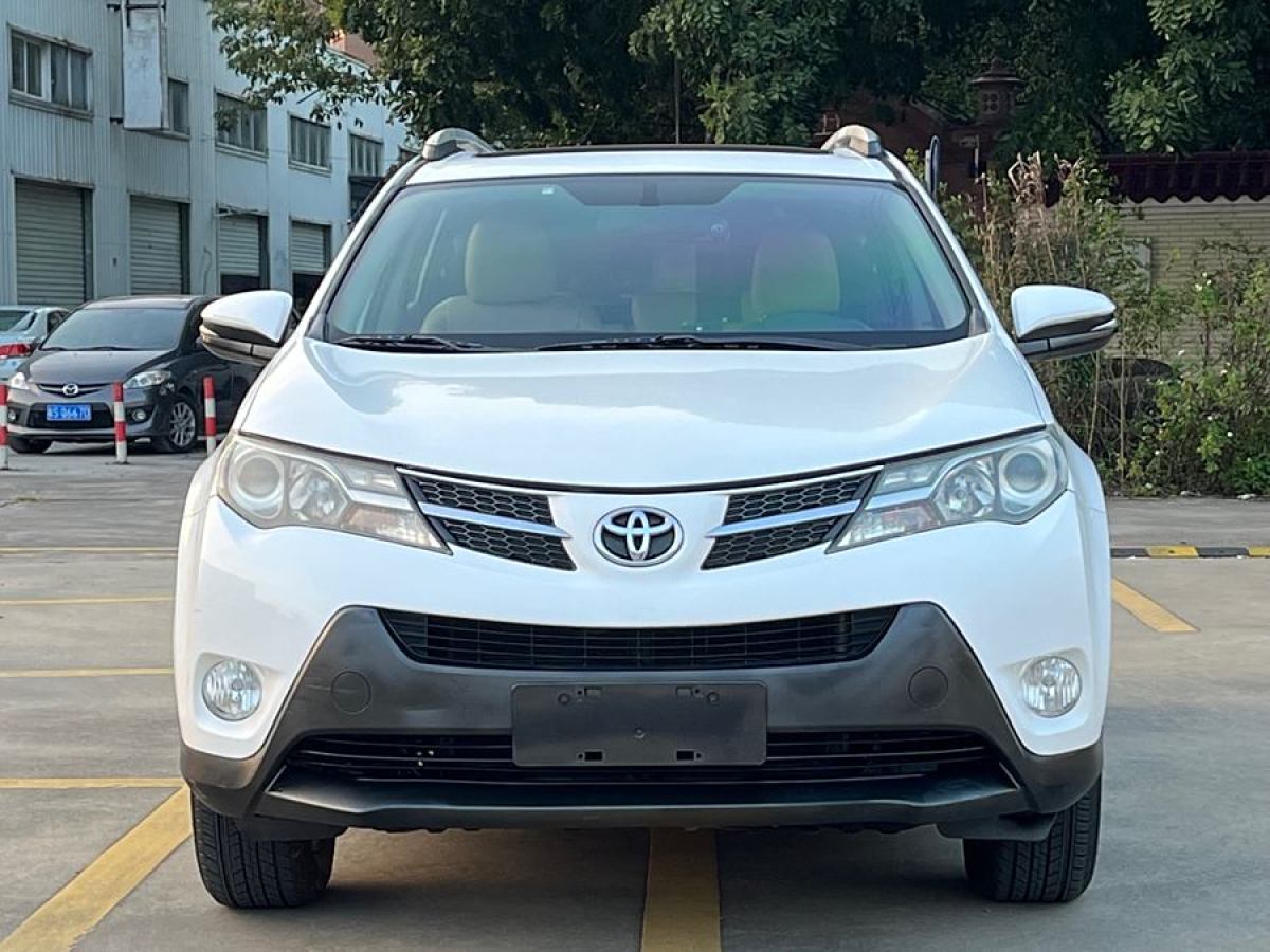 豐田 RAV4榮放  2013款 2.0L CVT四驅(qū)風(fēng)尚版圖片