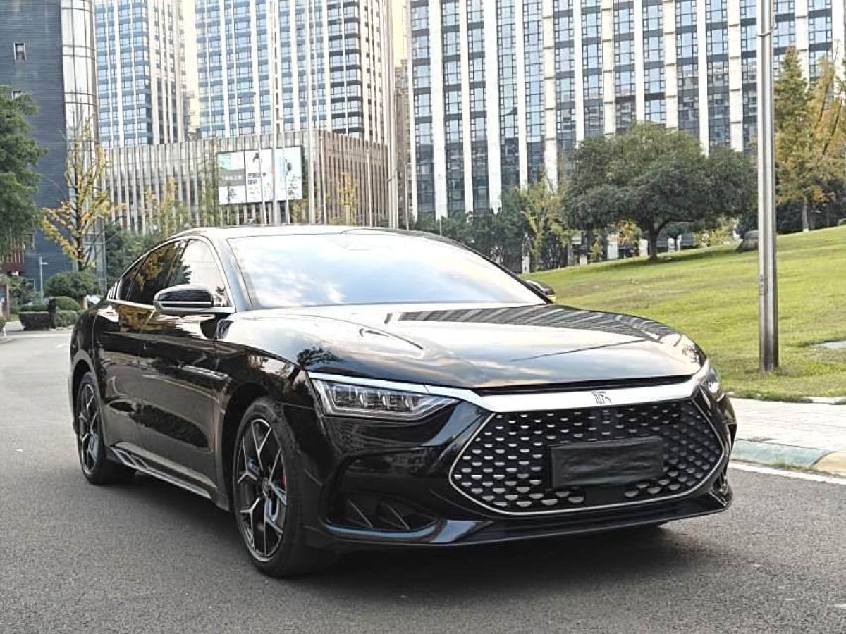 比亞迪 漢  2022款 DM-i 121KM 領(lǐng)航型圖片