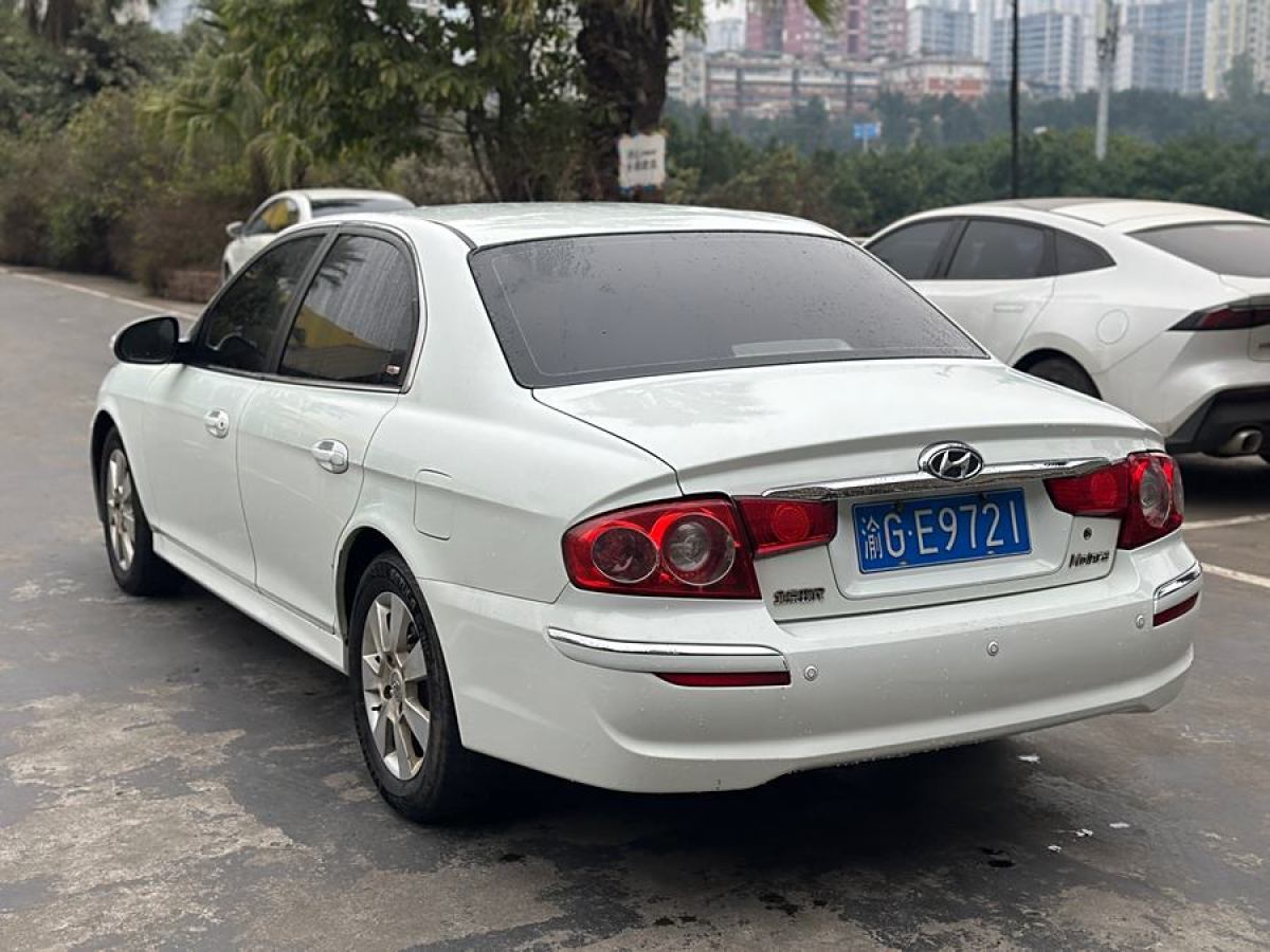 現(xiàn)代 名馭  2009款 2.0L 手動舒適版GL圖片