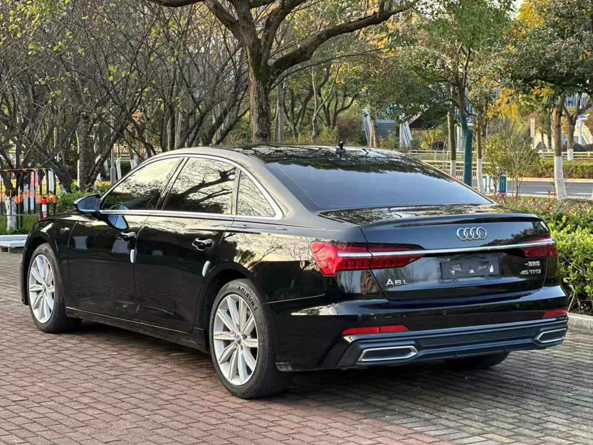 奧迪 奧迪A6  2020款 Allroad 探索家 55 TFSI 尊享越野型圖片