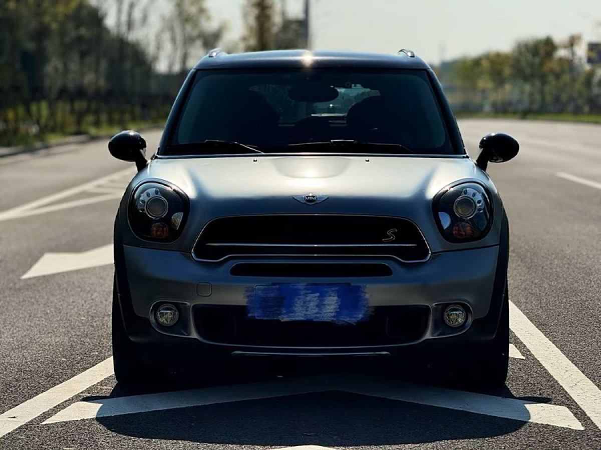 2016年12月MINI COUNTRYMAN  2016款 1.6T COOPER ALL4 Fun裝備控