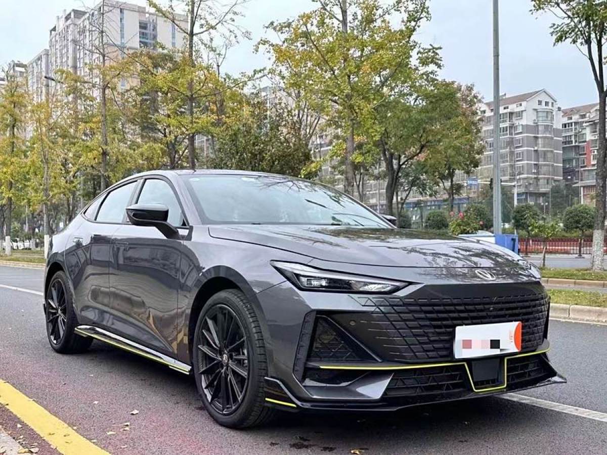 長(zhǎng)安 長(zhǎng)安UNI-V  2022款 1.5T 運(yùn)動(dòng)版圖片