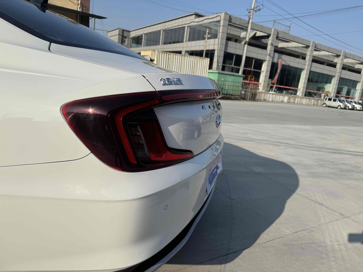 現(xiàn)代 名圖  2021款 1.8L CVT精英版GLX圖片