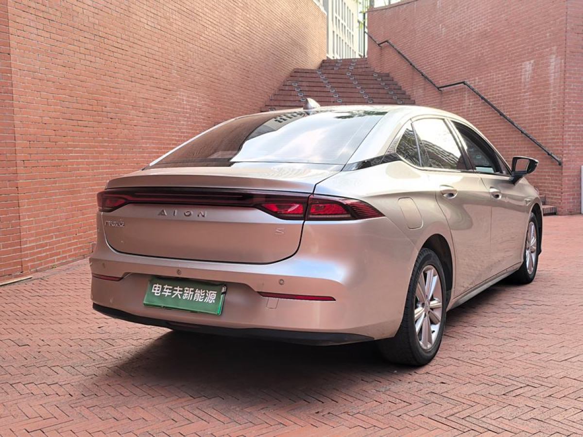 埃安 AION S  2023款 炫 580 55.2kWh 磷酸鐵鋰圖片