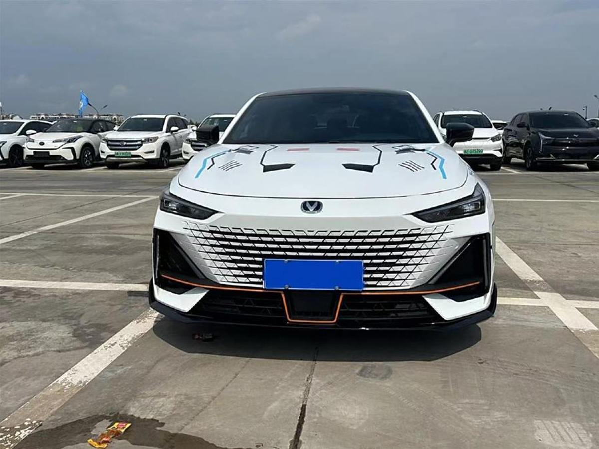 長安 長安UNI-V  2023款 1.5T 運動版圖片